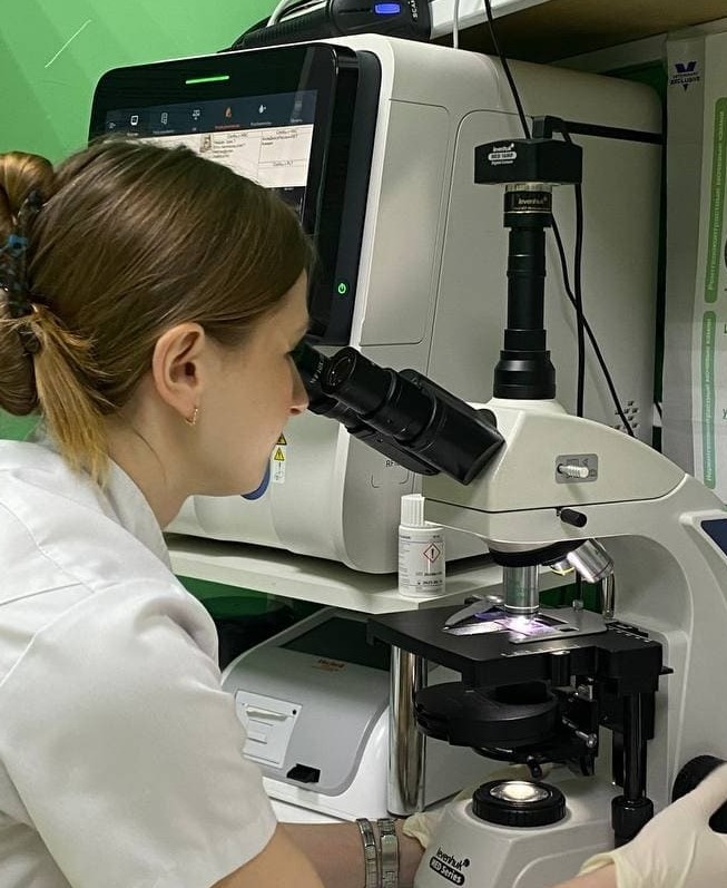 Проведение анализов в собственной лаборатории при ветеринарной клинике "Лапа Помощи"